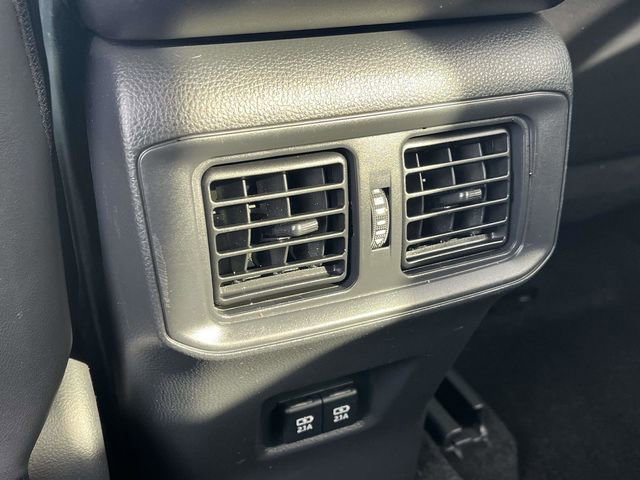 Used 2019 Toyota RAV4 XLE Premium image 20