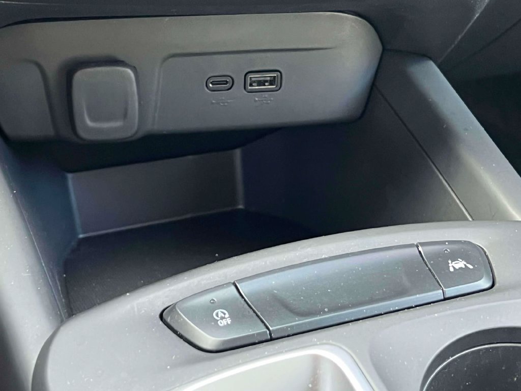 Used 2024 Chevrolet Trax LS w/ LS Convenience Package FWD image 26
