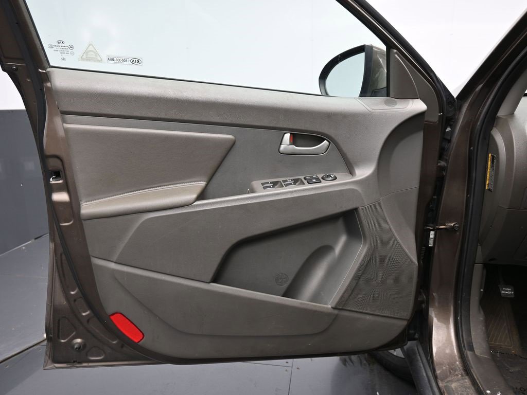 Used 2013 Kia Sportage LX image 30