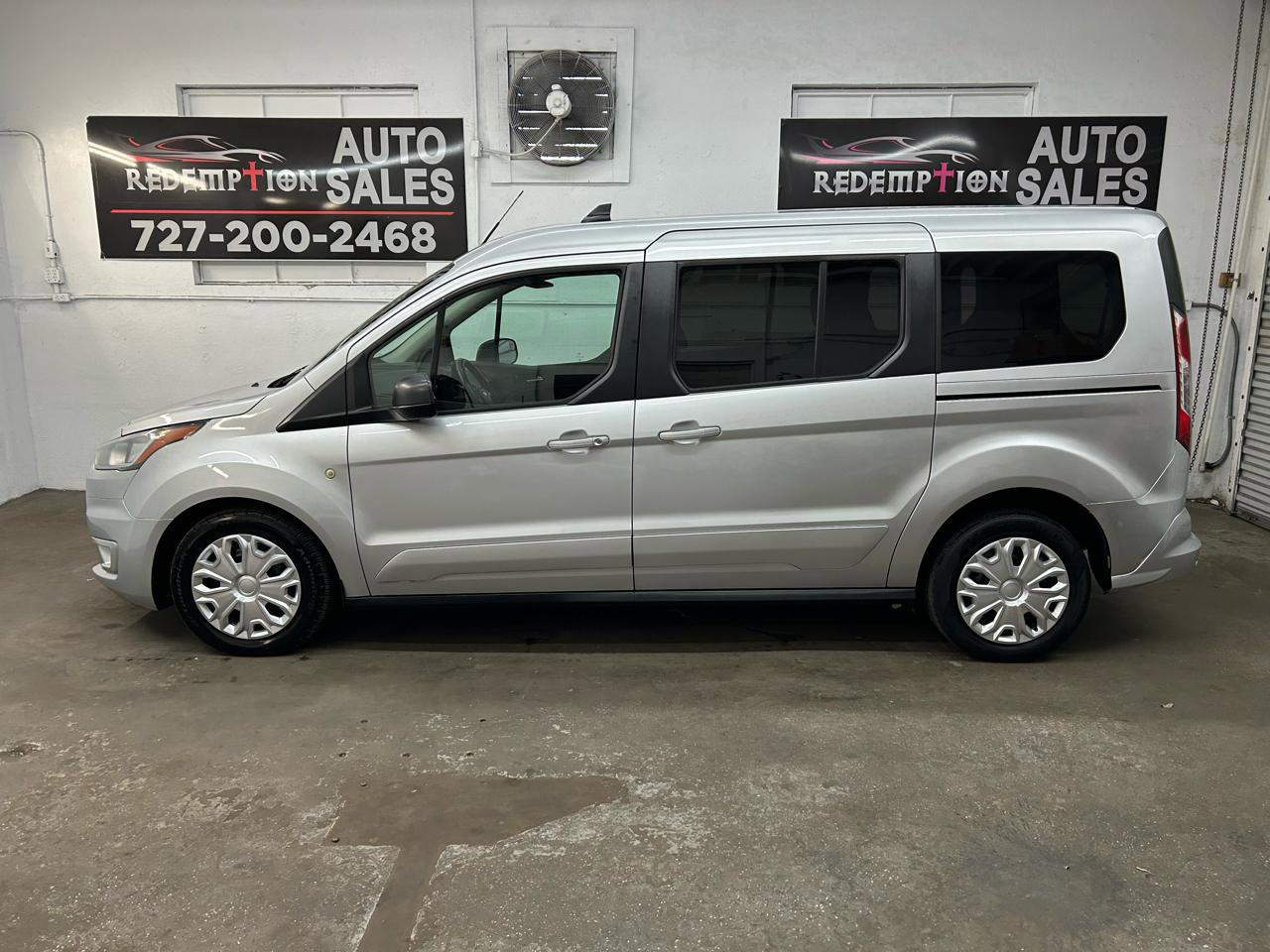 Used 2019 Ford Transit Connect XLT image 7