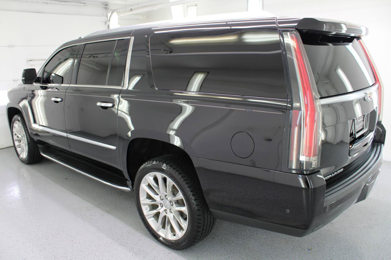 Used 2019 Cadillac Escalade ESV Luxury RWD image 6