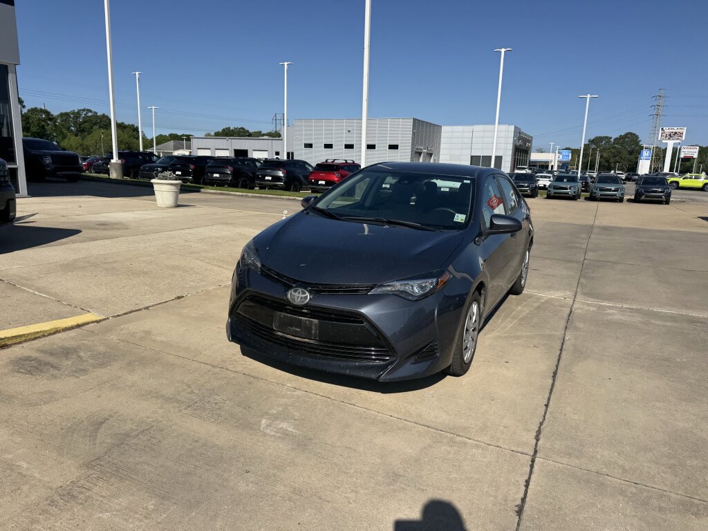 Used 2019 Toyota Corolla LE image 5