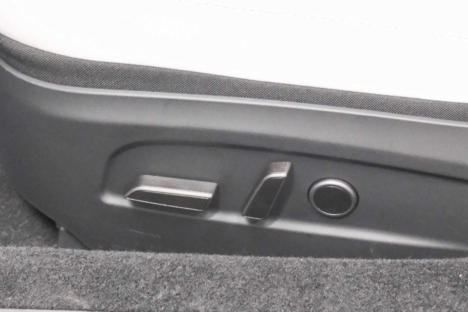 Used 2024 Tesla Model 3 Standard Range RWD image 19