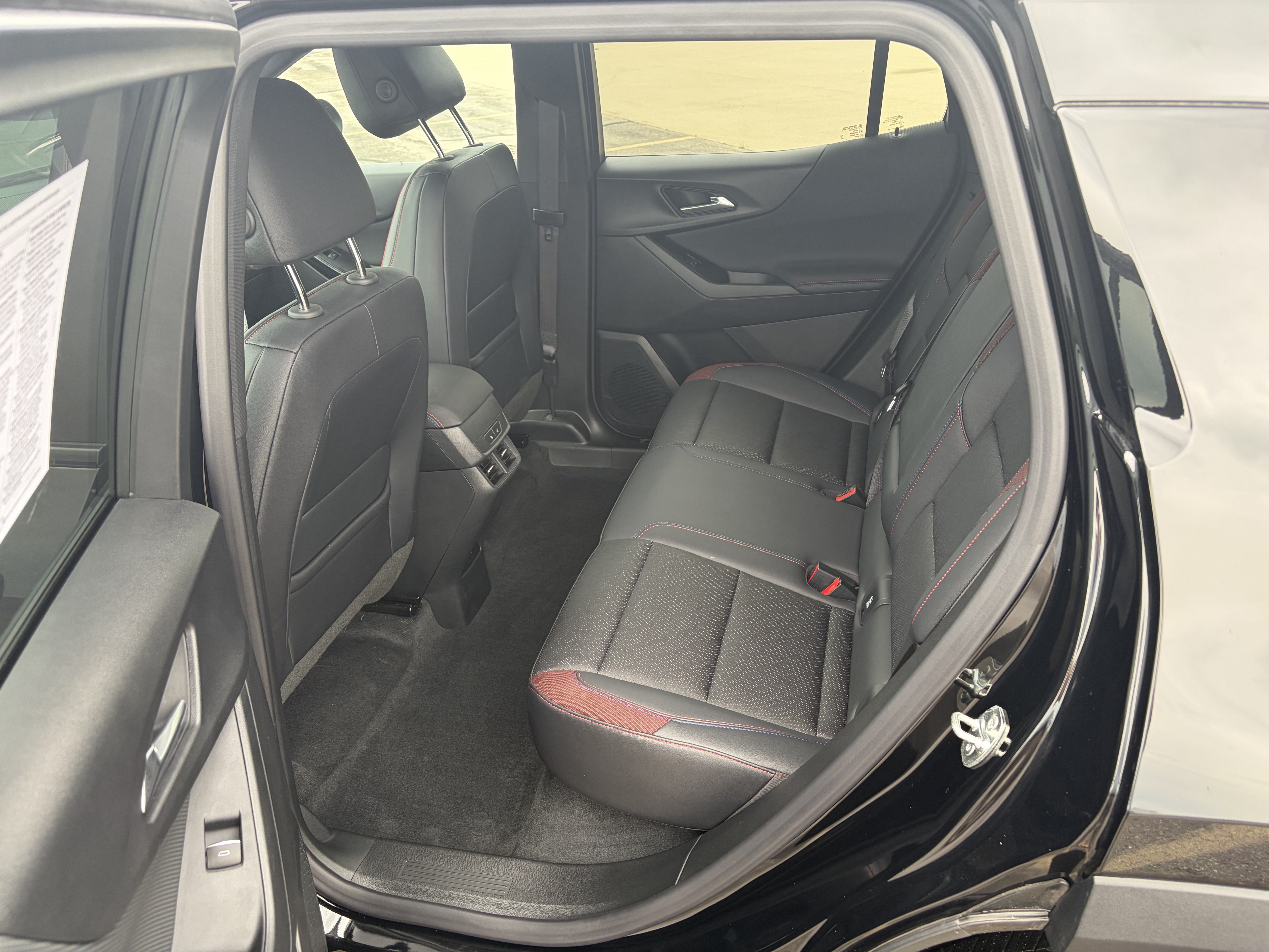 Used 2026 Chevrolet Equinox RS w/ Convenience Package III AWD/4WD image 12