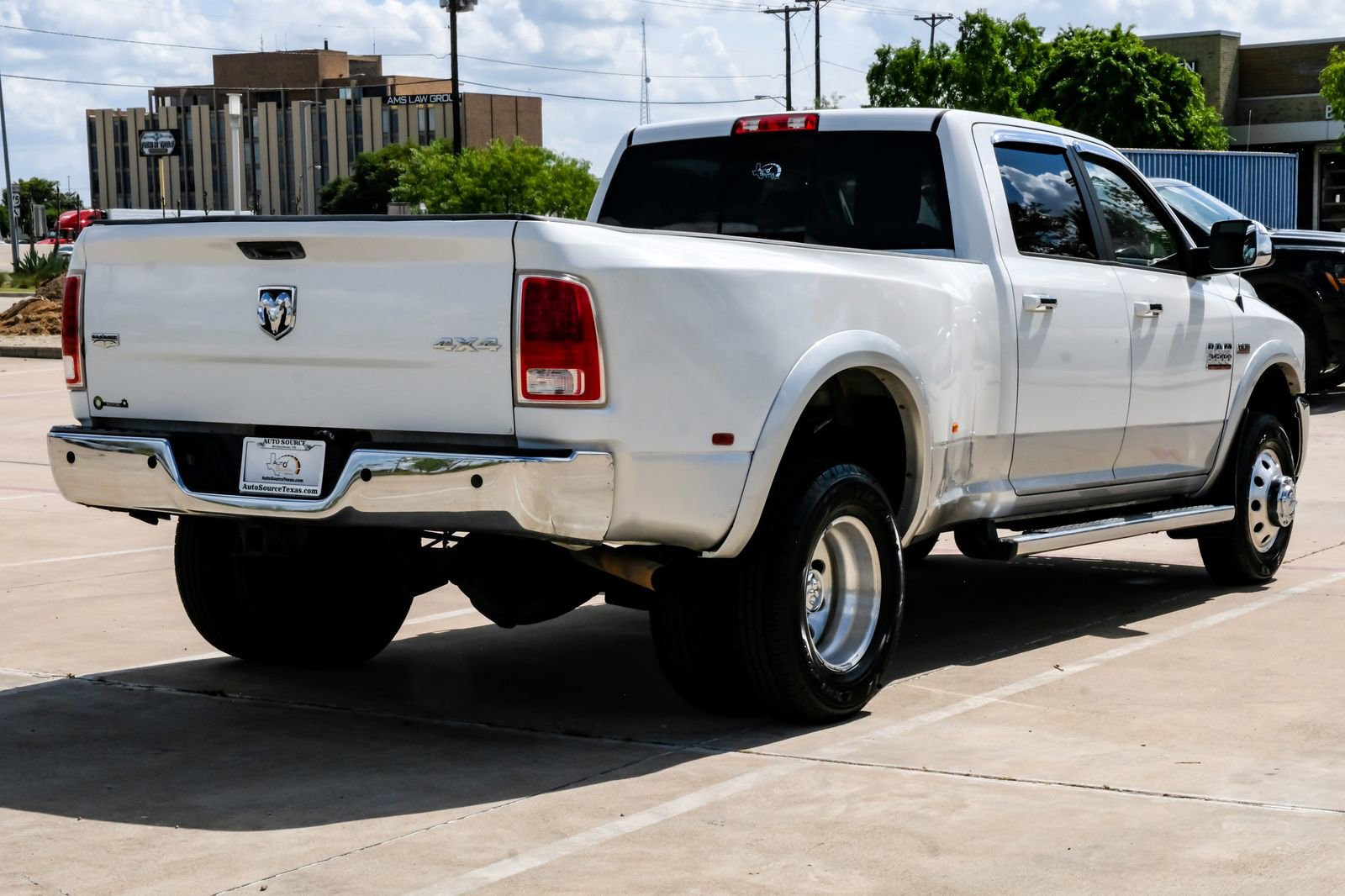 Used 2014 RAM 3500 Laramie image 11