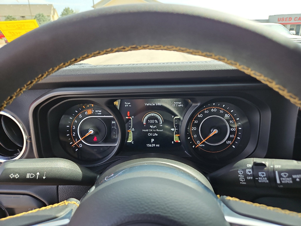 Used 2024 Jeep Wrangler Sahara image 14