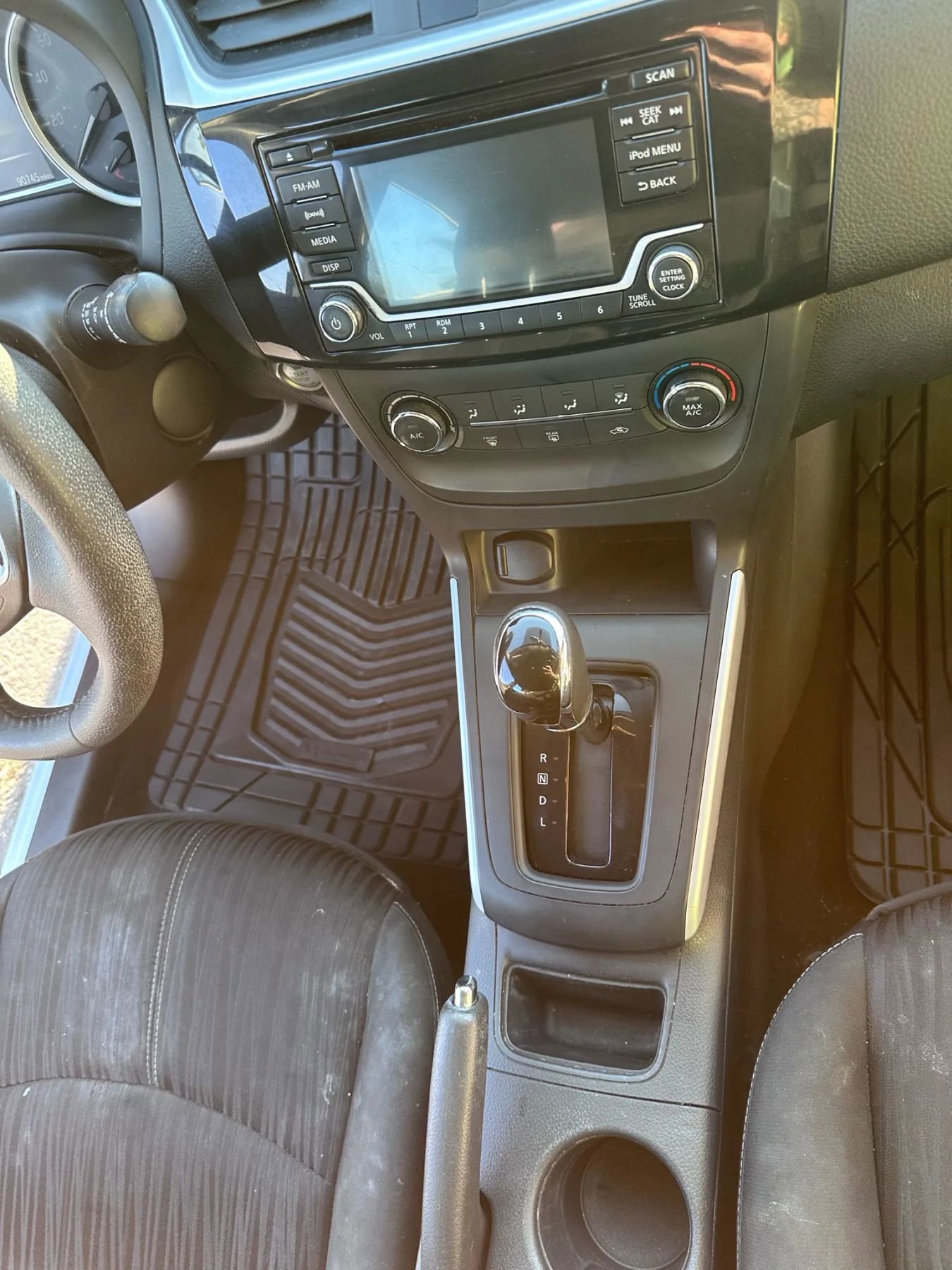 Used 2017 Nissan Sentra SV image 23