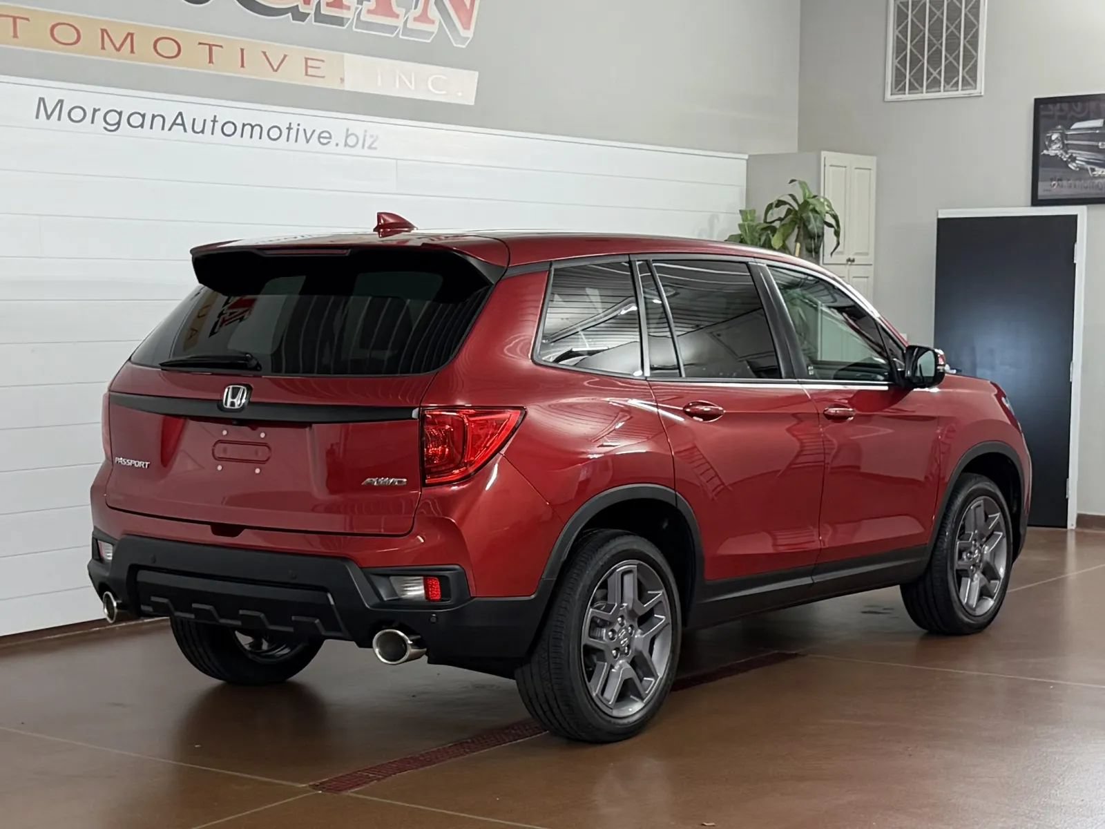 Used 2023 Honda Passport EX-L image 3