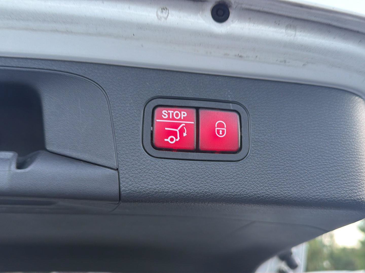 Used 2019 Mercedes-Benz GLC 300 image 19