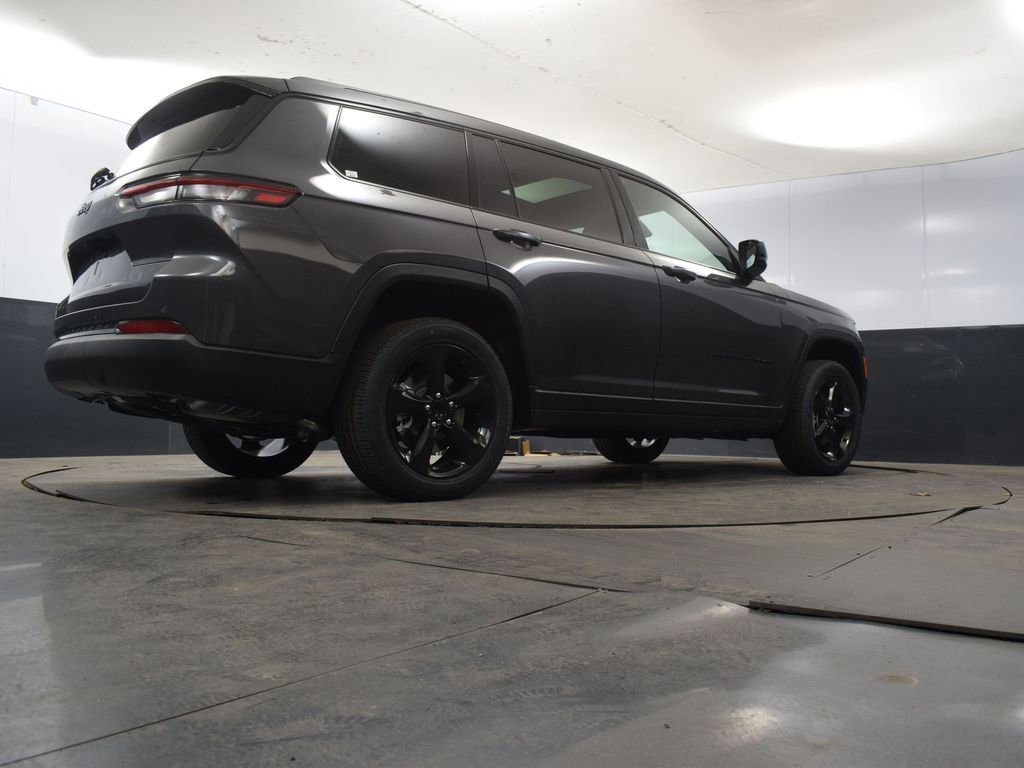 New 2025 Jeep Grand Cherokee L Altitude image 43