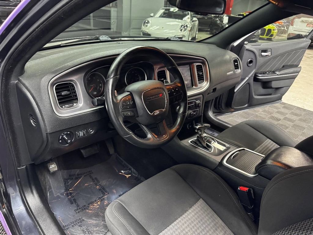 Used 2019 Dodge Charger GT image 37