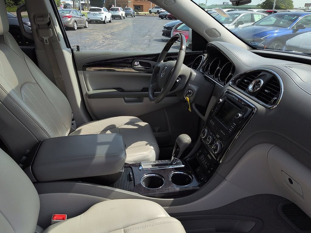 Used 2017 Buick Enclave Leather FWD image 7