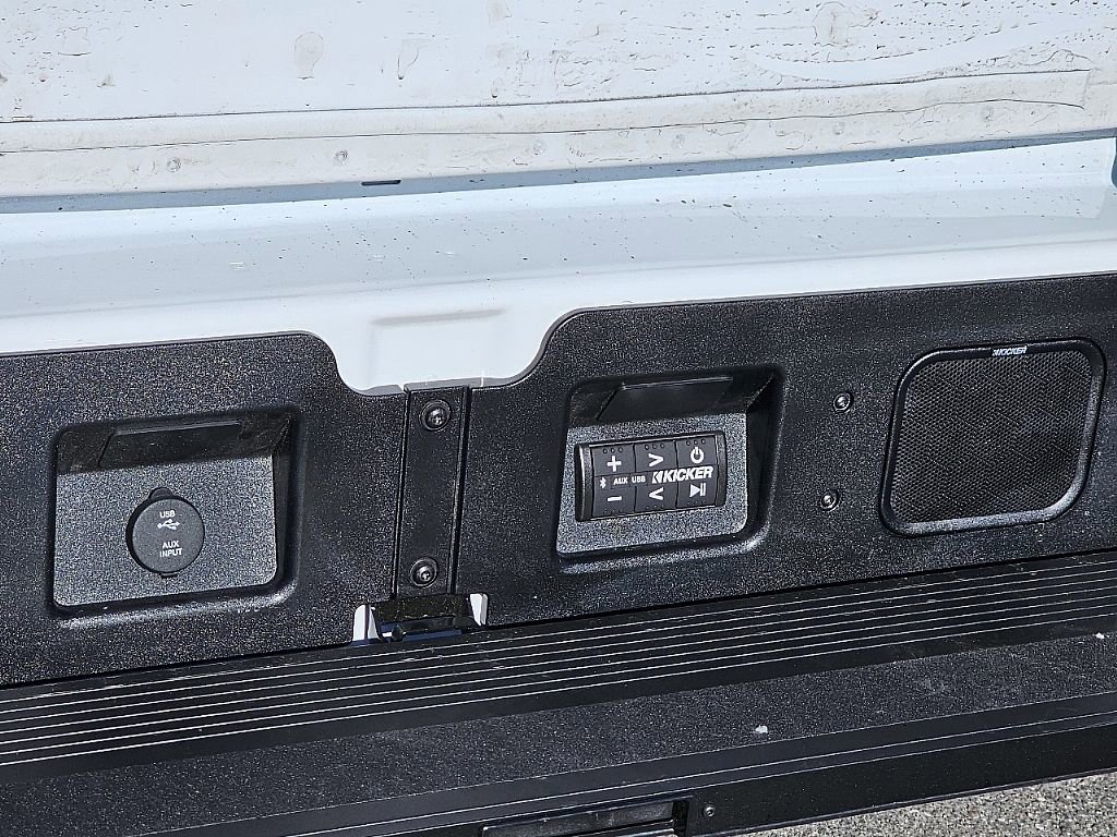 Used 2025 GMC Sierra 1500 AT4X image 12