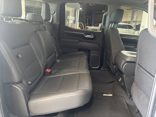 Used 2025 GMC Sierra 1500 SLT AWD/4WD image 34