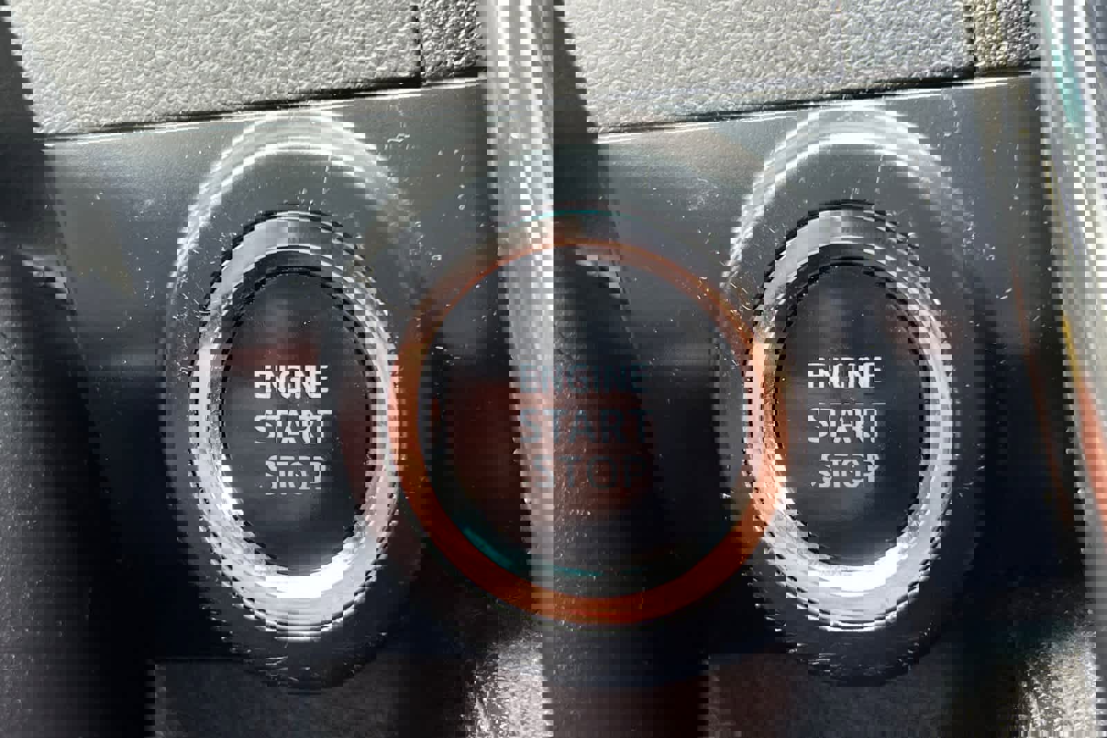 Used 2013 Toyota Camry SE w/ Convenience Pkg image 23