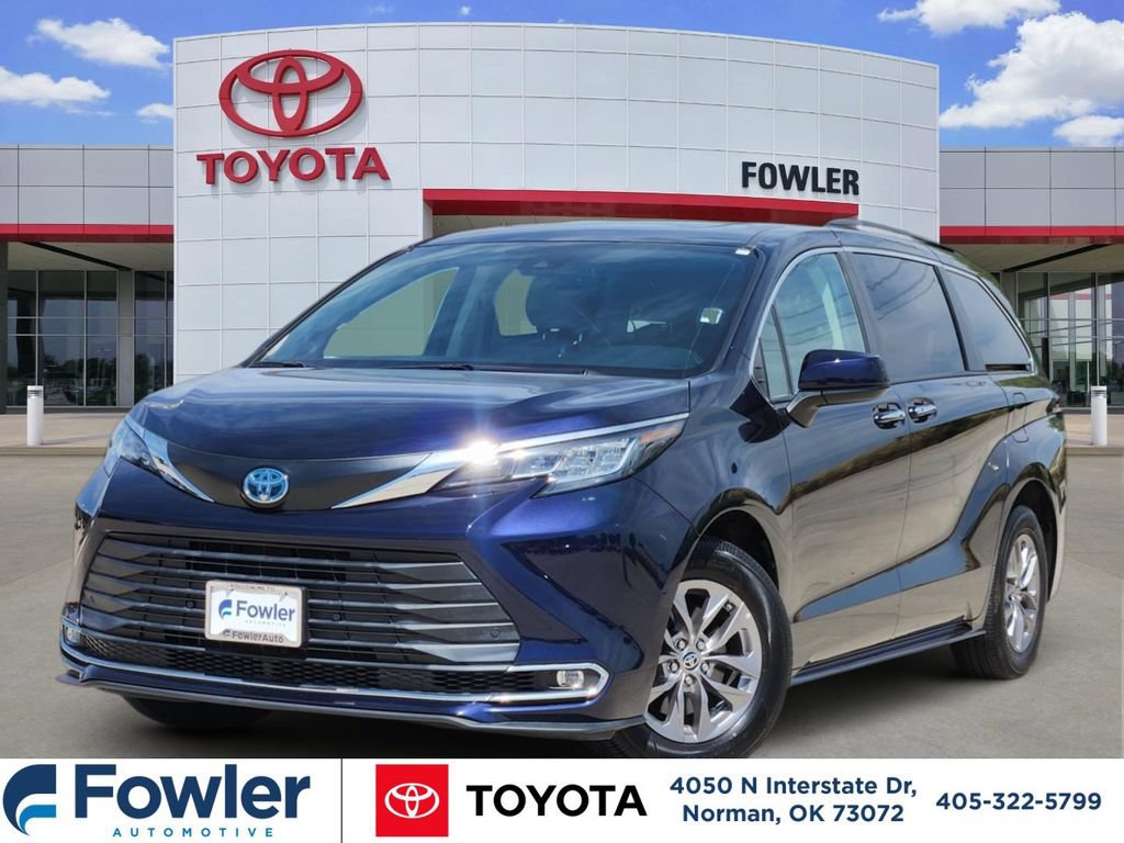 Used 2023 Toyota Sienna XLE w/ XLE Plus Package