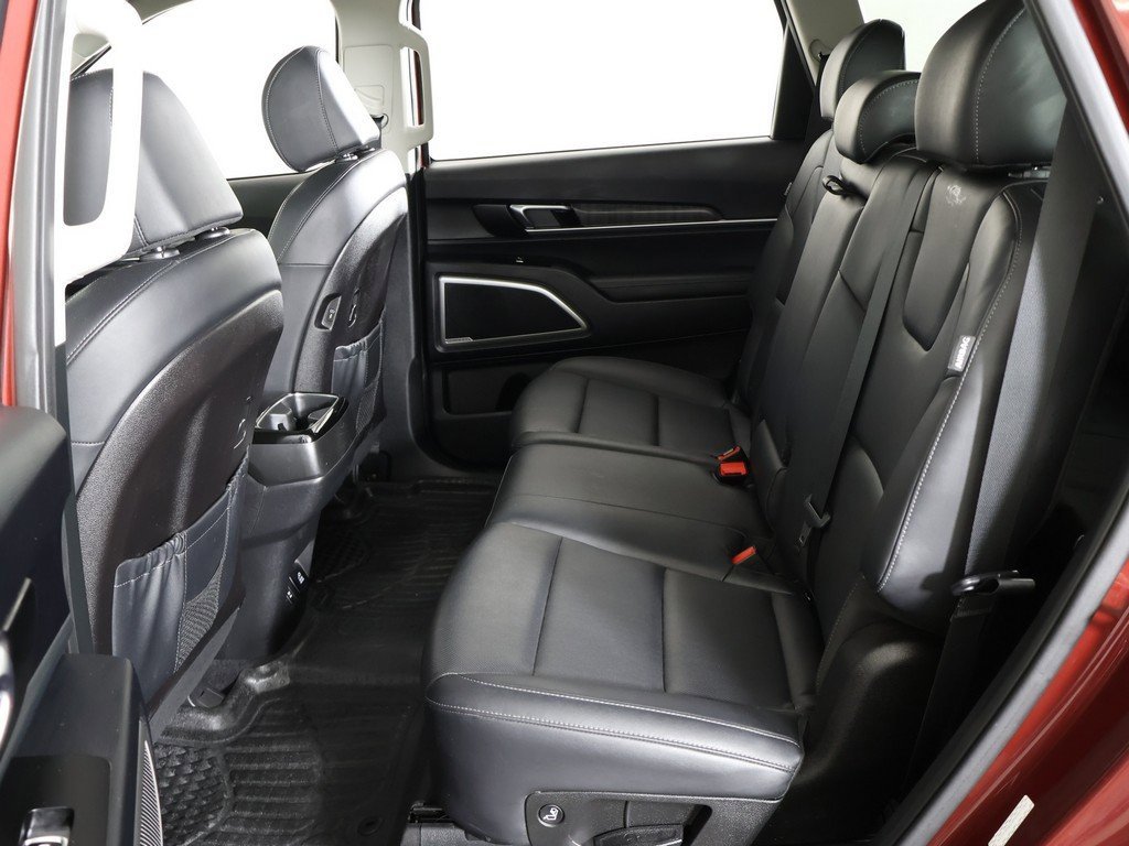 Used 2023 Kia Telluride EX X-Line image 38