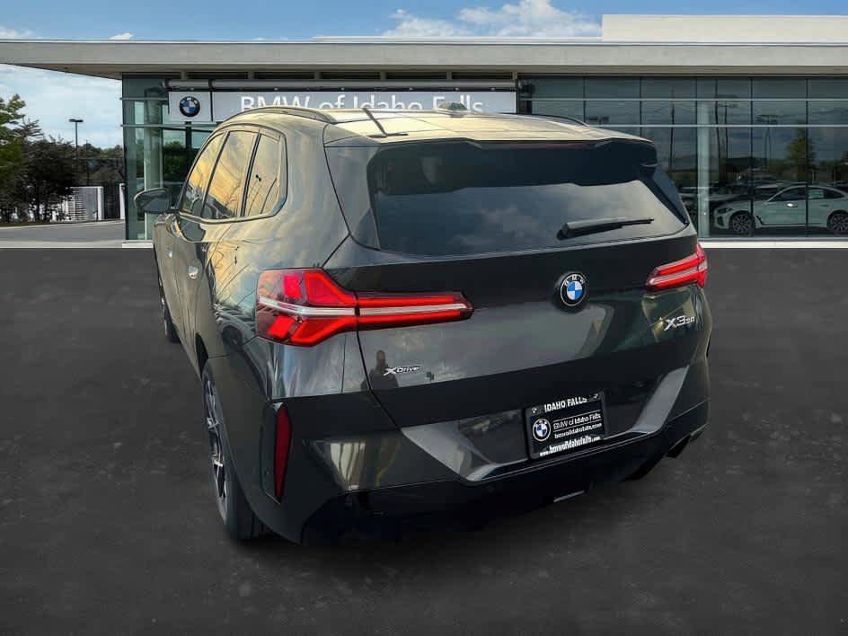 New 2026 BMW X3 xDrive30 w/ M Sport Package AWD/4WD image 4