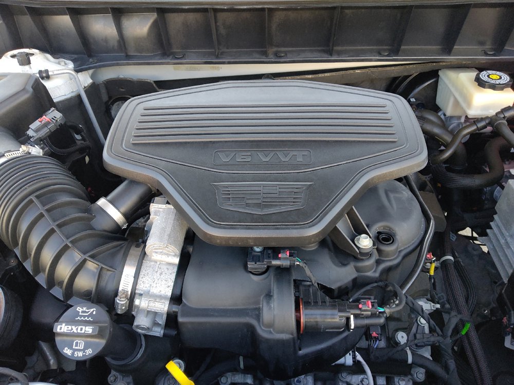 Used 2018 Cadillac XT5 Luxury w/ Driver Awareness Package FWD image 30