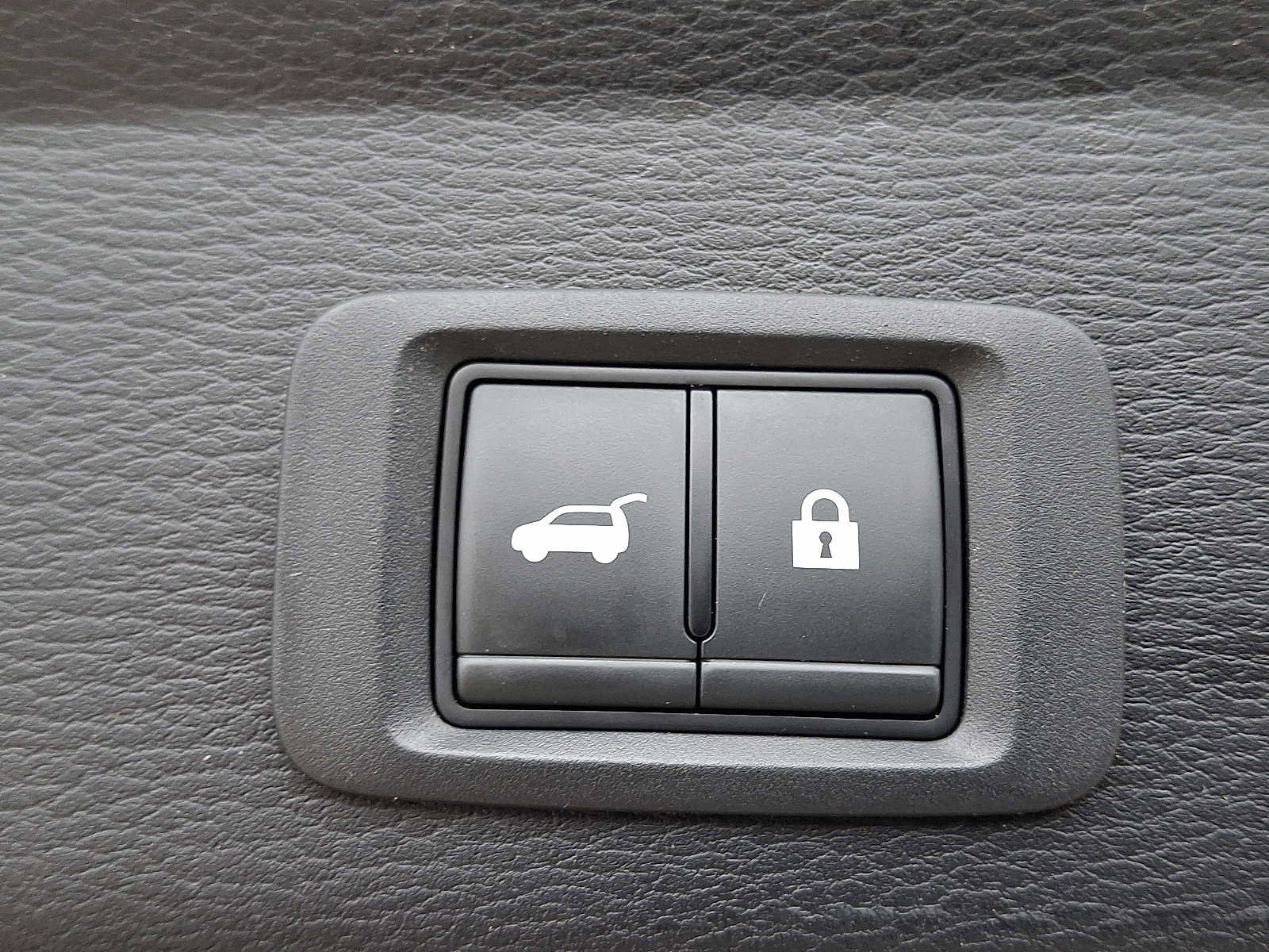 Used 2023 Mitsubishi Outlander SEL image 30