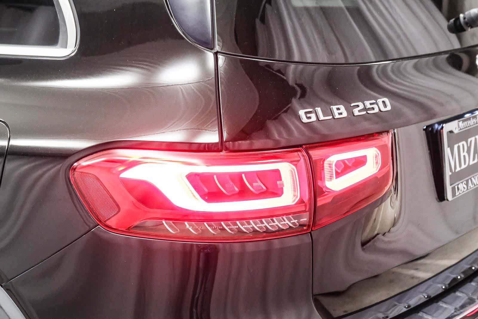 Certified 2020 Mercedes-Benz GLB 250 image 7