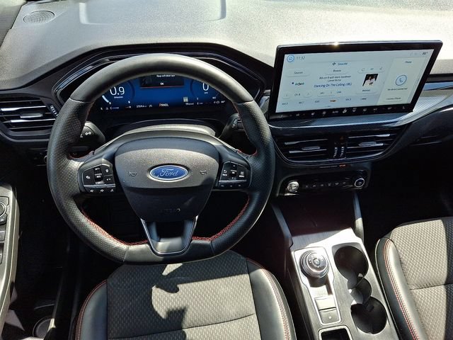 Certified 2023 Ford Escape ST-Line Elite AWD/4WD image 13