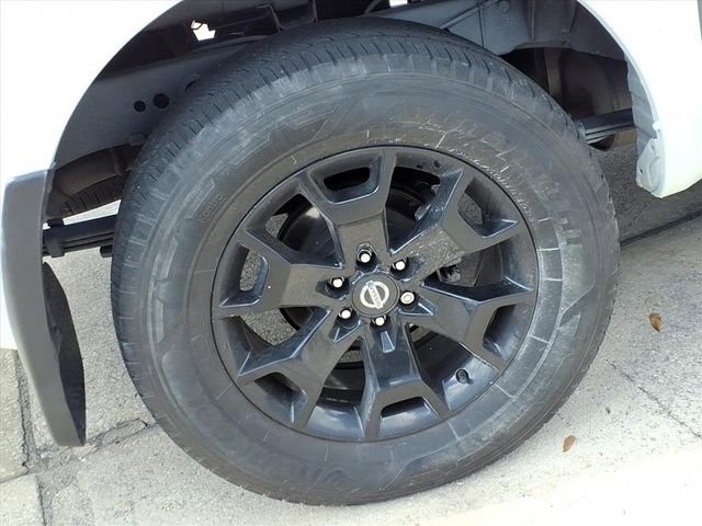 Used 2021 Nissan Frontier SV w/ Midnight Edition Floor Mats image 23