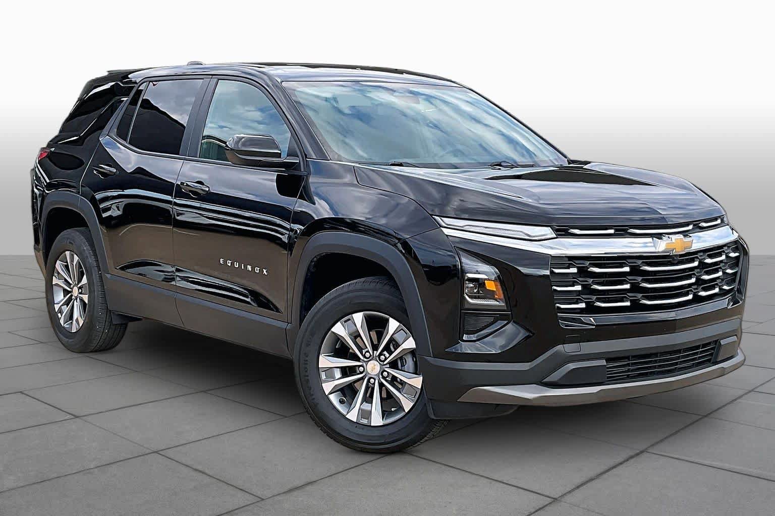 Used 2026 Chevrolet Equinox LT FWD image 4