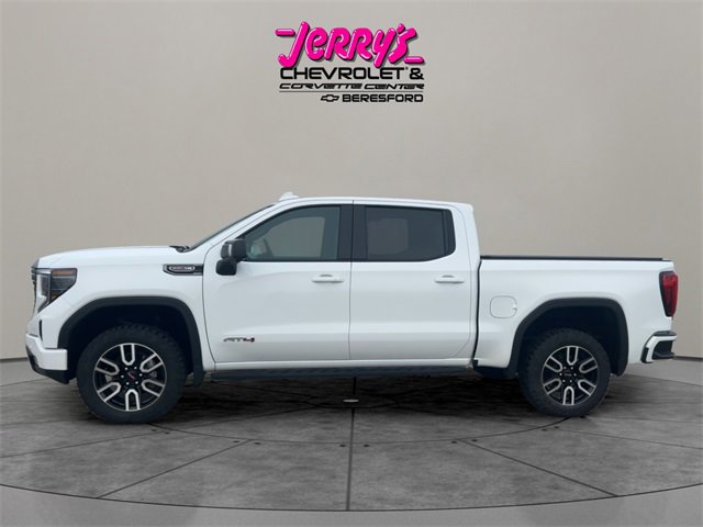 Used 2024 GMC Sierra 1500 AT4 w/ Technology Package image 2