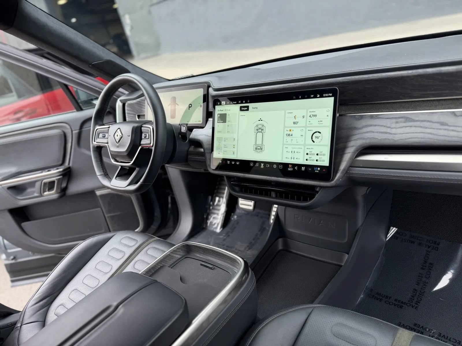Used 2022 Rivian R1S Launch Edition Quad AWD/4WD image 23