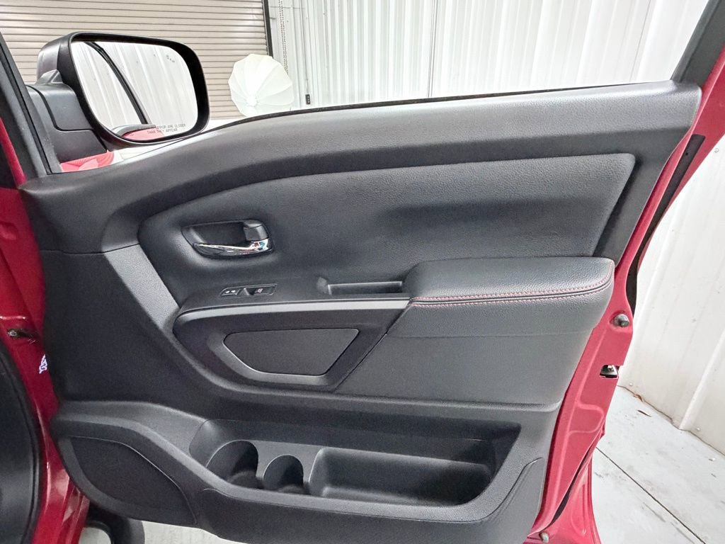 Used 2022 Nissan Titan PRO-4X w/ Off Road Protection Package AWD/4WD image 38