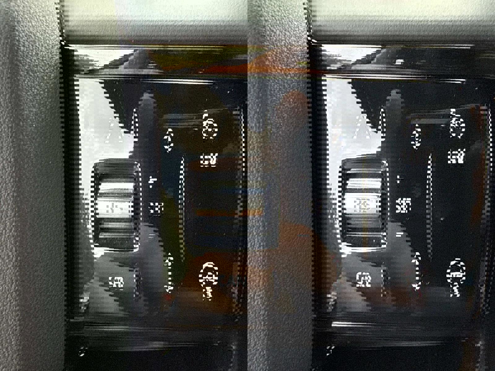 Certified 2024 Land Rover Range Rover Evoque S image 27