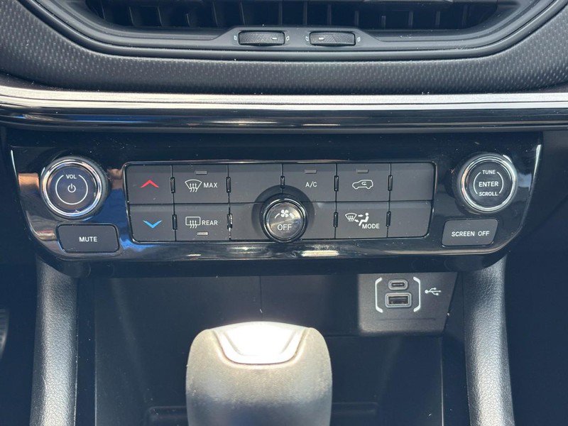 Used 2025 Jeep Compass Latitude w/ Altitude Special Edition AWD/4WD image 22