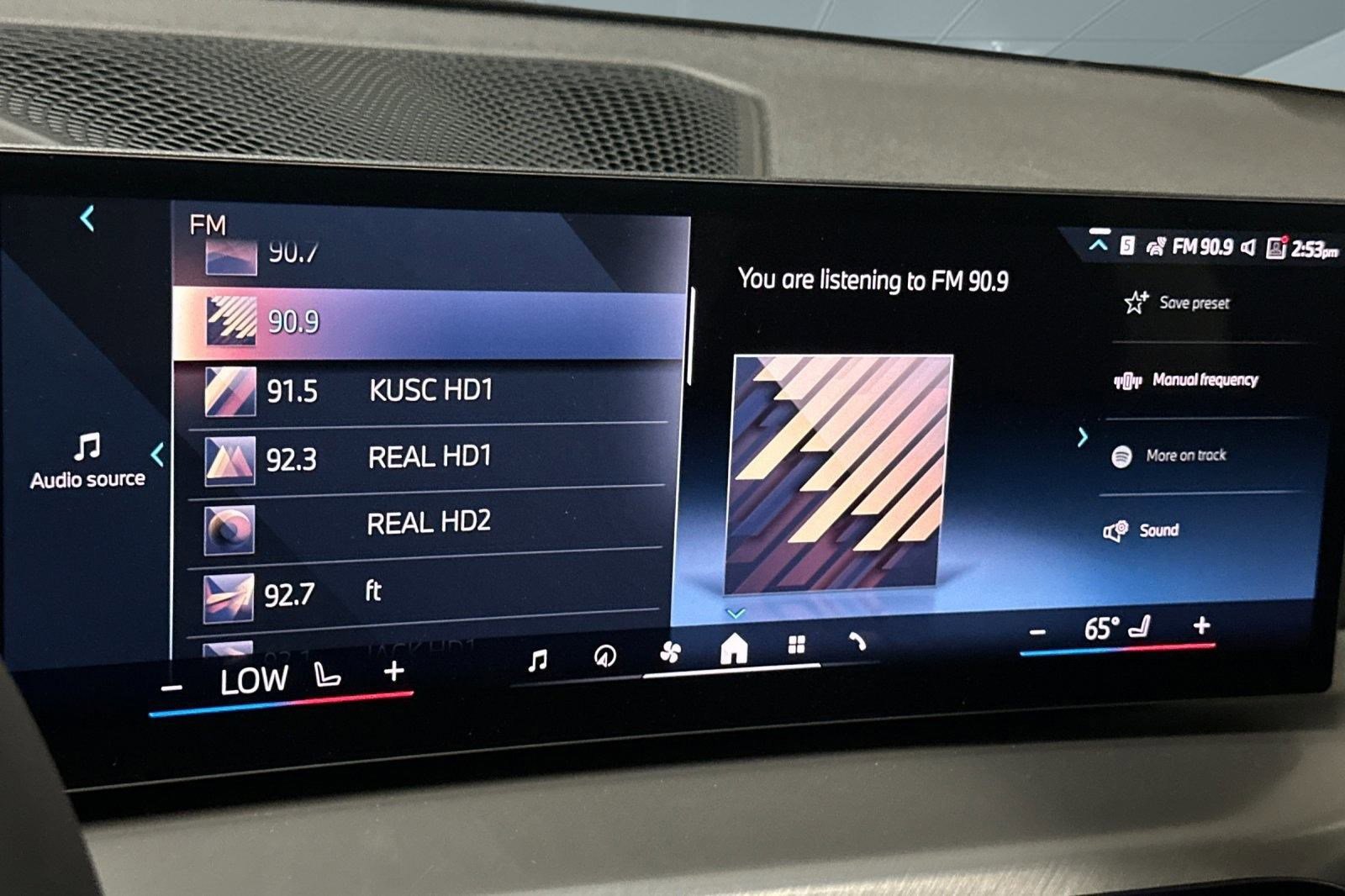 Used 2025 BMW 230i Coupe w/ M Sport Package image 21