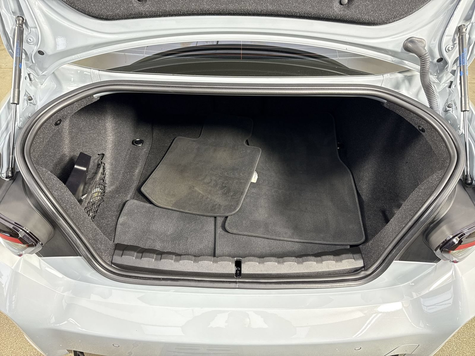 Used 2023 BMW M2 RWD image 29