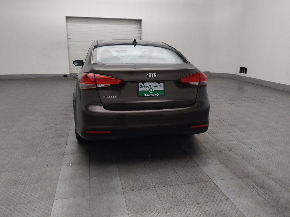 Used 2017 Kia Forte LX FWD image 6