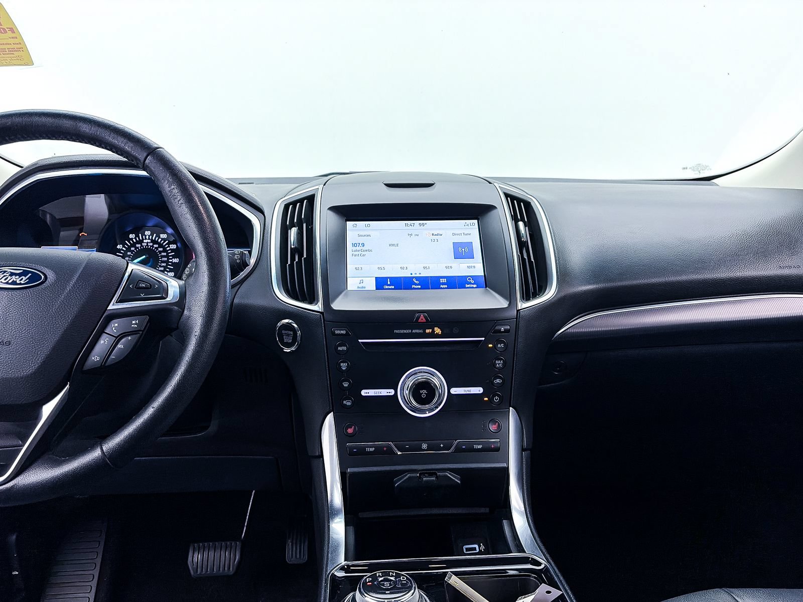 Used 2019 Ford Edge Titanium FWD image 9