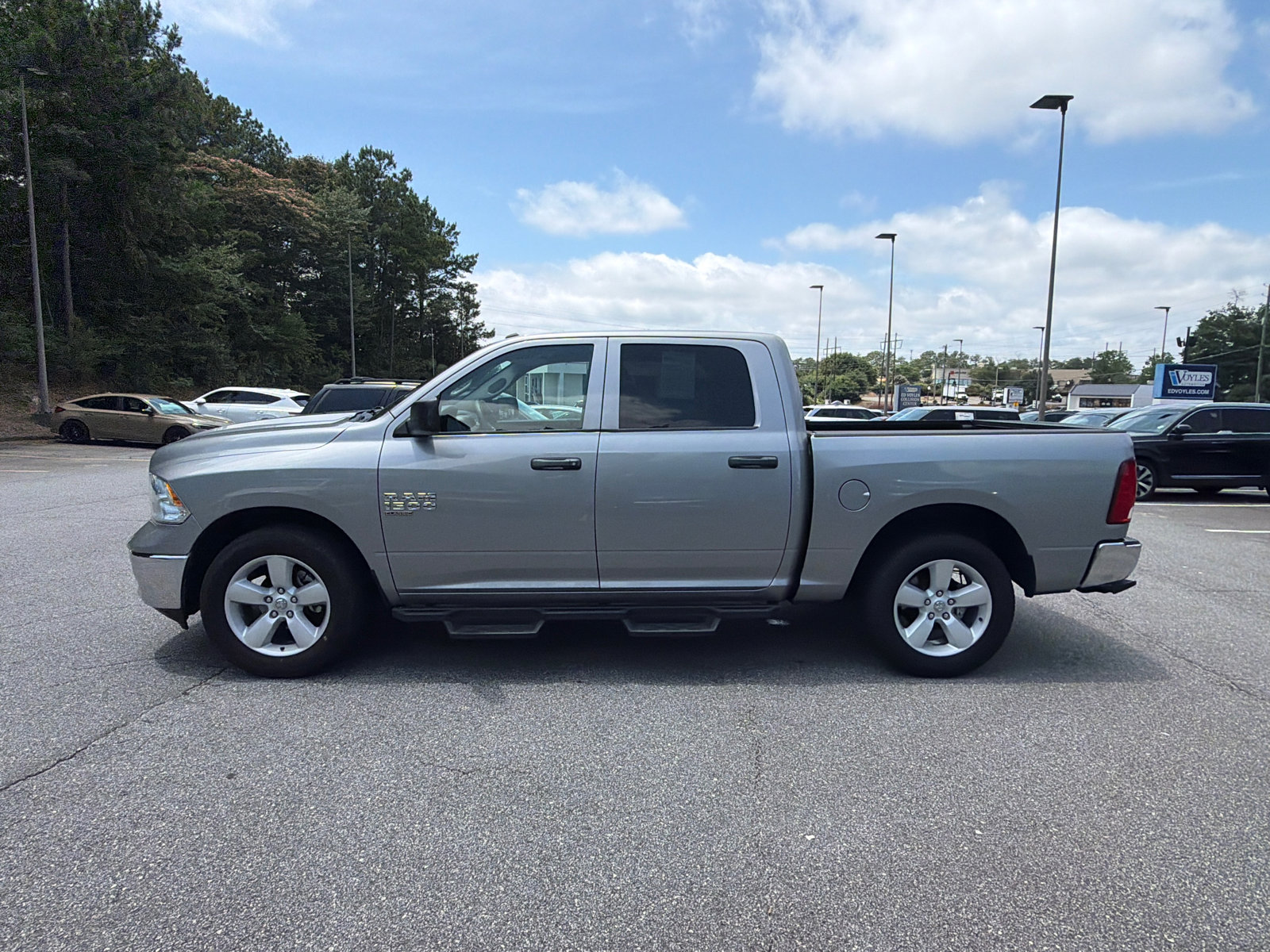 Used 2020 RAM 1500 Tradesman w/ Tradesman SXT Package RWD image 10