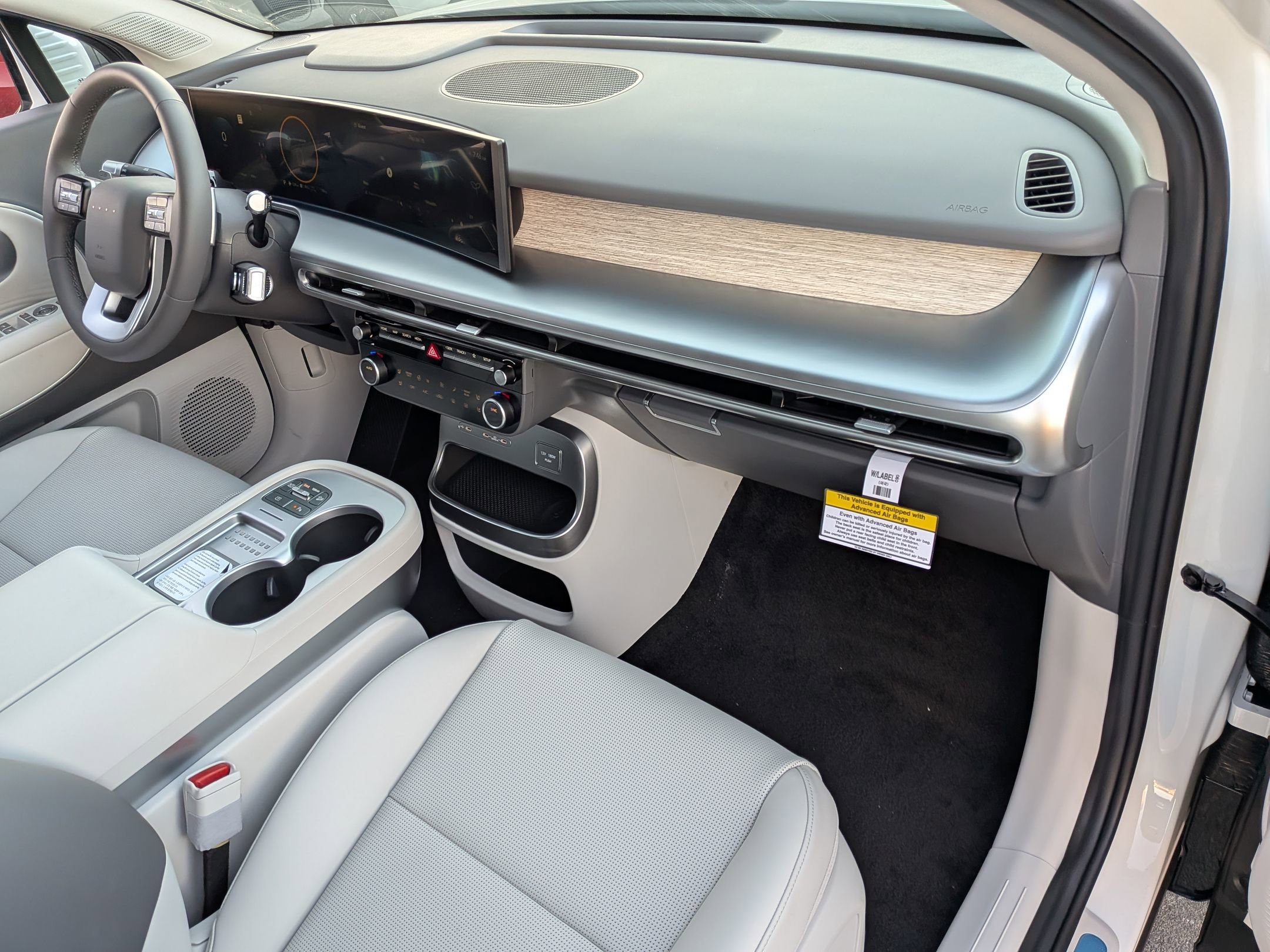 New 2026 Hyundai Ioniq 9 SEL image 25