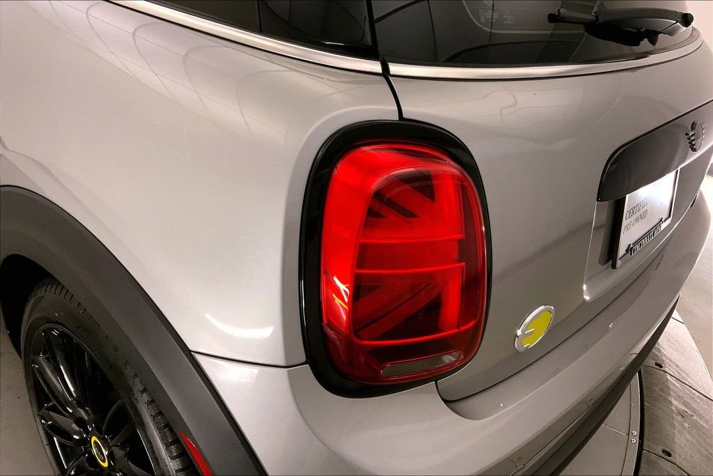 Certified 2023 MINI Cooper SE FWD image 28