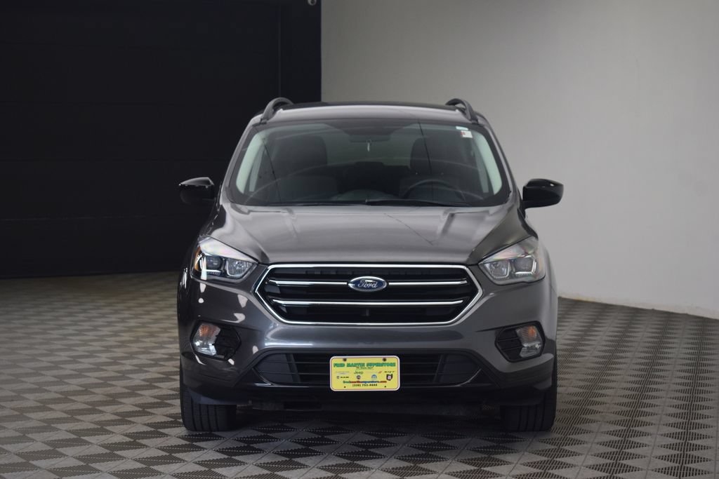 Used 2018 Ford Escape SE w/ SE Sport Appearance Package FWD image 16