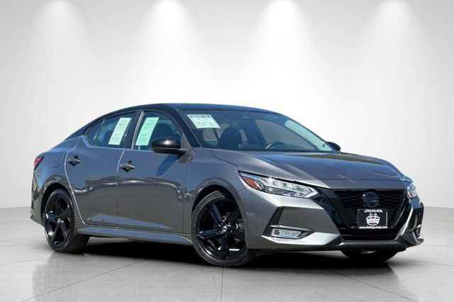 Used 2023 Nissan Sentra SR w/ Midnight Edition Package image 2