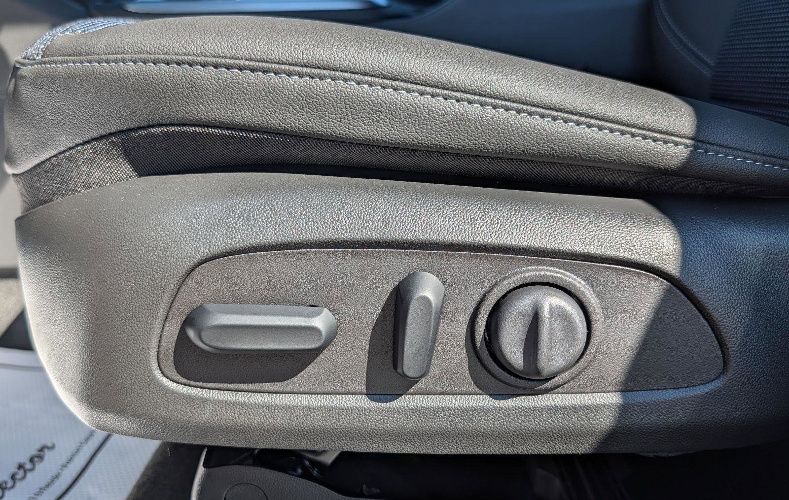 New 2026 Buick Envista Sport Touring w/ Convenience I Package FWD image 12