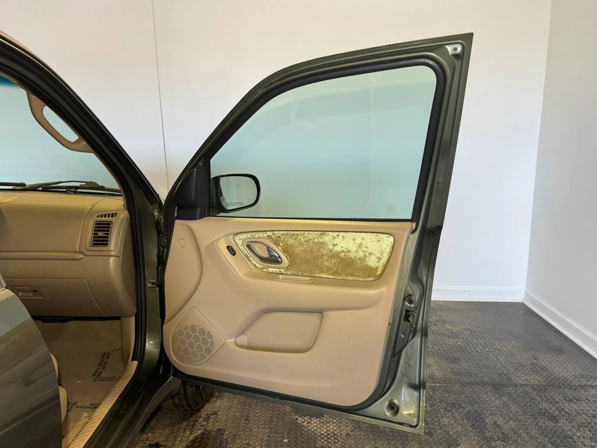 Used 2002 MAZDA Tribute ES image 20