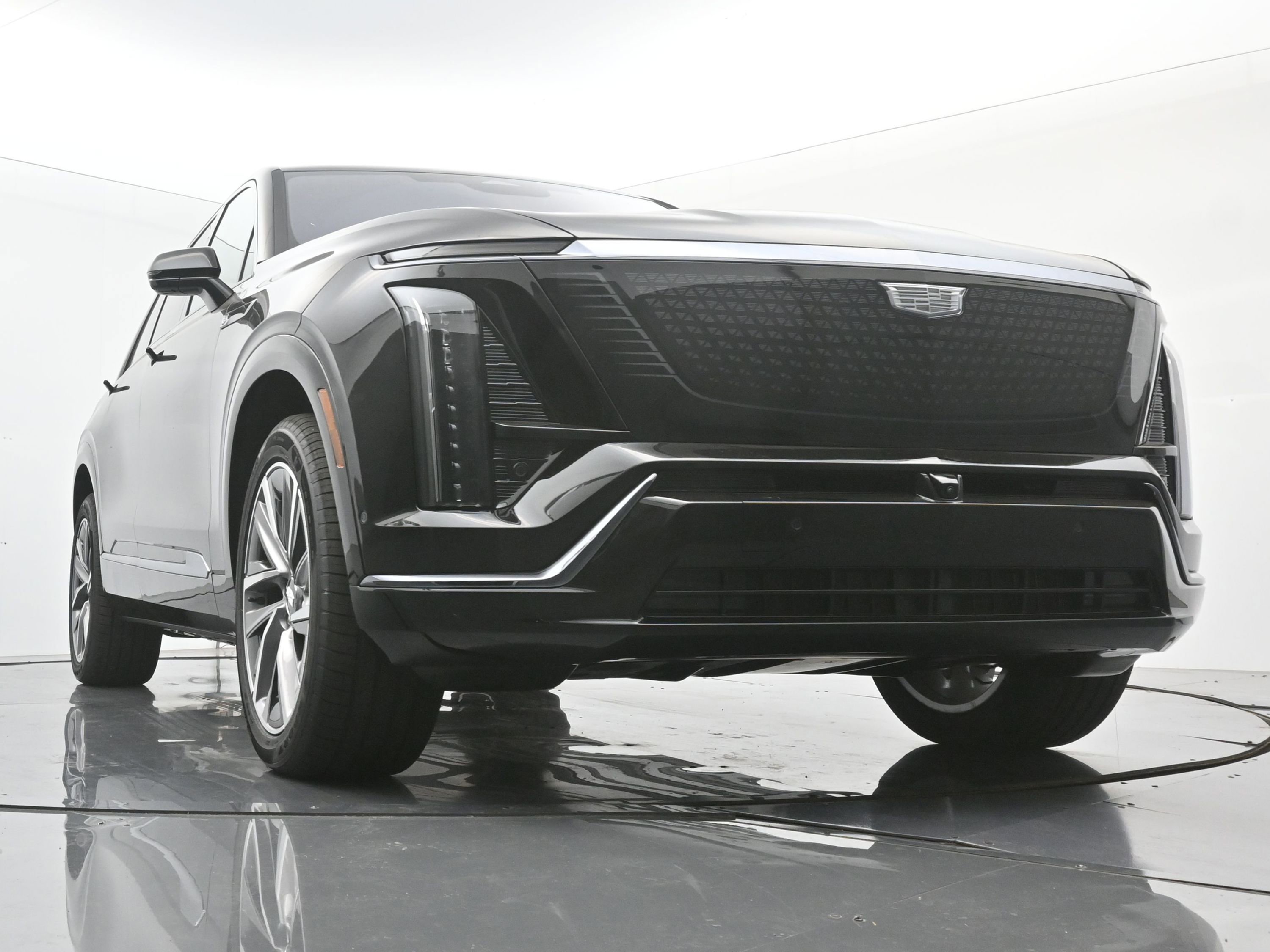 New 2026 Cadillac Vistiq Sport w/ LPO, Floor Liner Package image 22