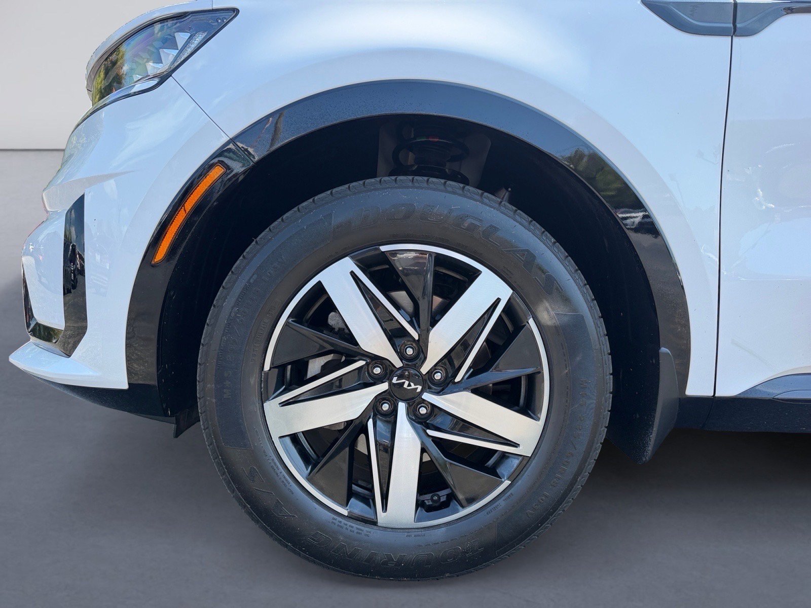 Used 2023 Kia Sorento S w/ Panoramic Sunroof Package FWD image 9