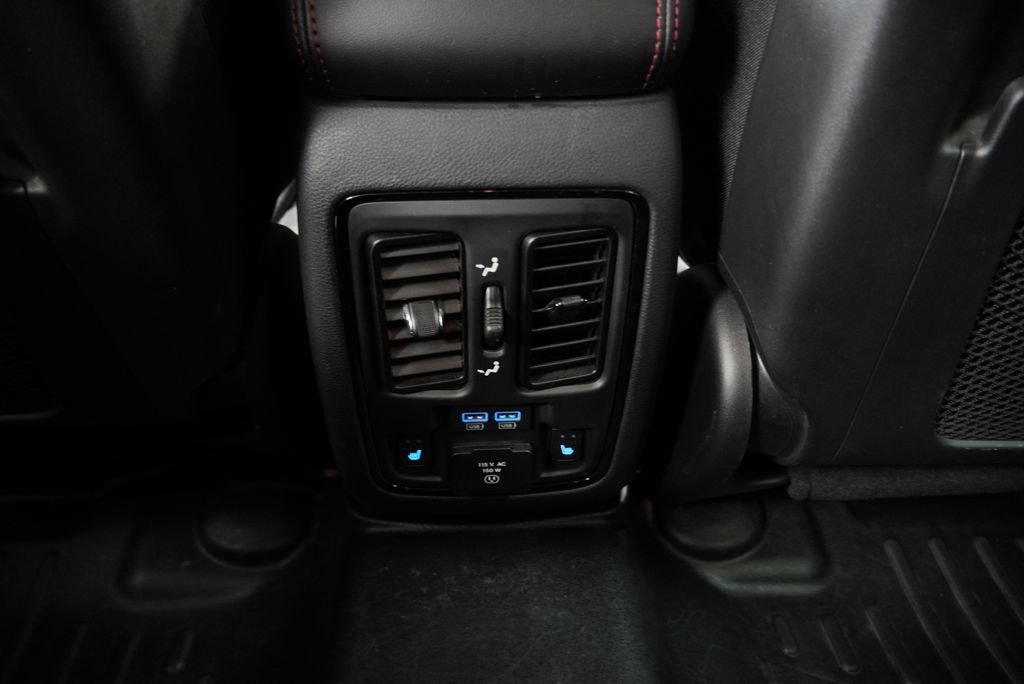 Used 2022 Dodge Durango R/T w/ Trailer Tow Group IV AWD/4WD image 17