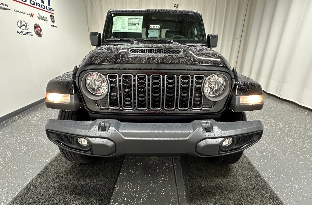 New 2025 Jeep Gladiator Sport AWD/4WD video 3