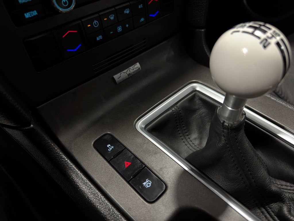 Used 2013 Ford Mustang Shelby GT500 w/ Electronics Pkg image 32