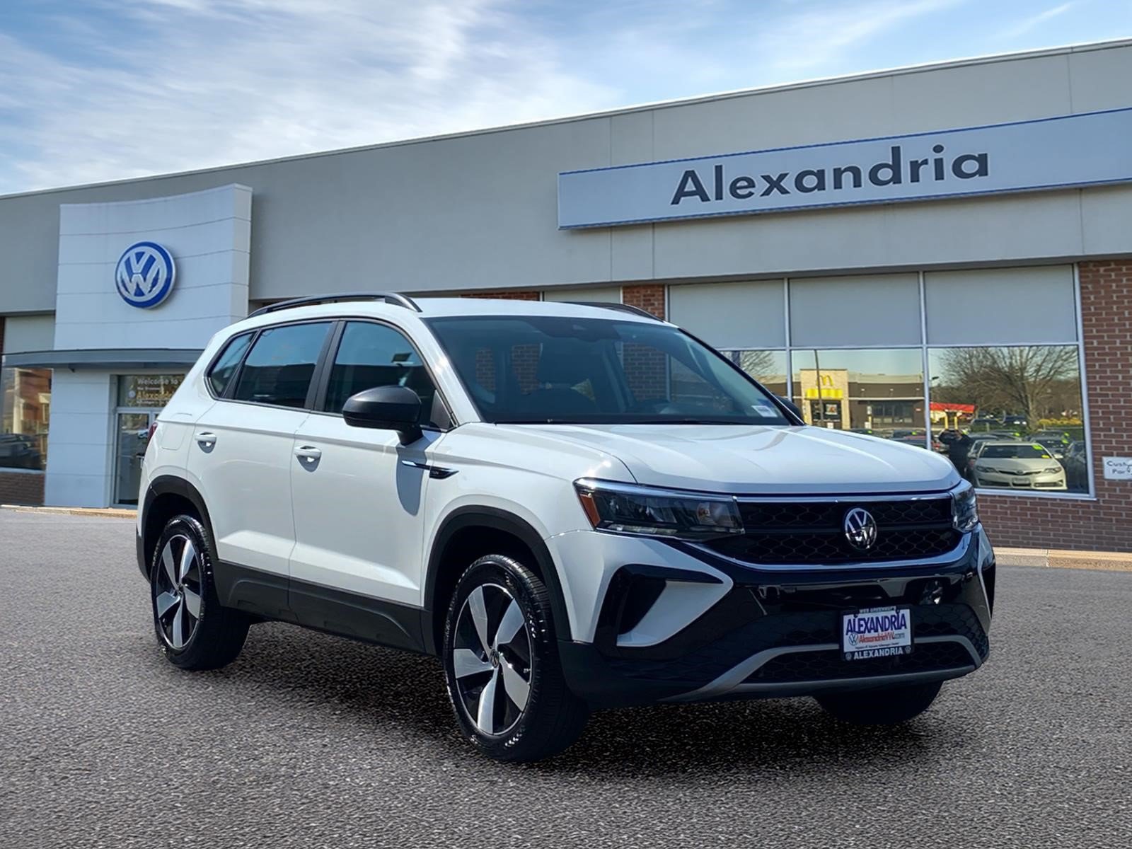 Certified 2024 Volkswagen Taos S AWD/4WD image 1